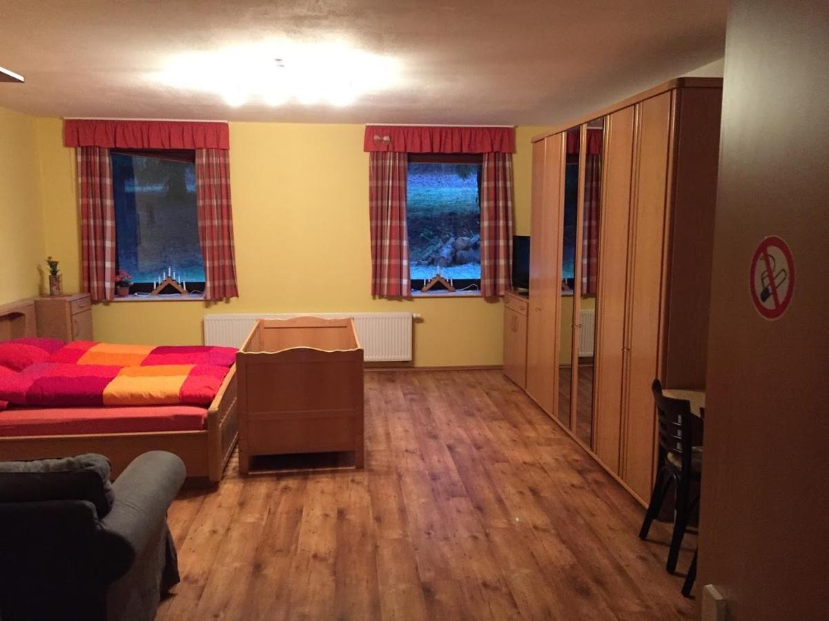 Pension Poehlbergblick Annaberg Esterno foto